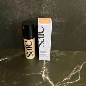 SAIE-Glowy Super Gel Lightweight Dewy Multipurpose
Illuminator-New